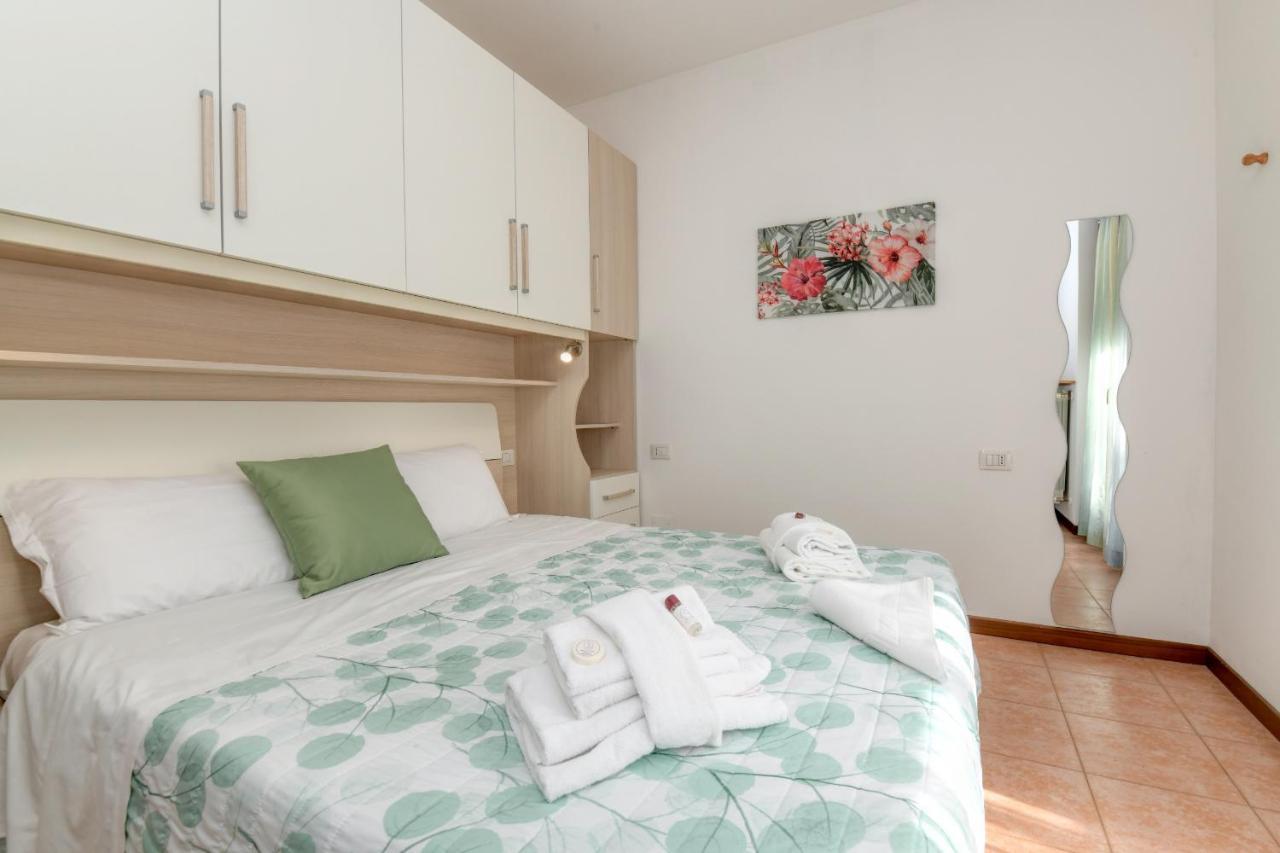 פסקיארה דל גארדה Bell'Italia Holiday Apartment Peschiera מראה חיצוני תמונה