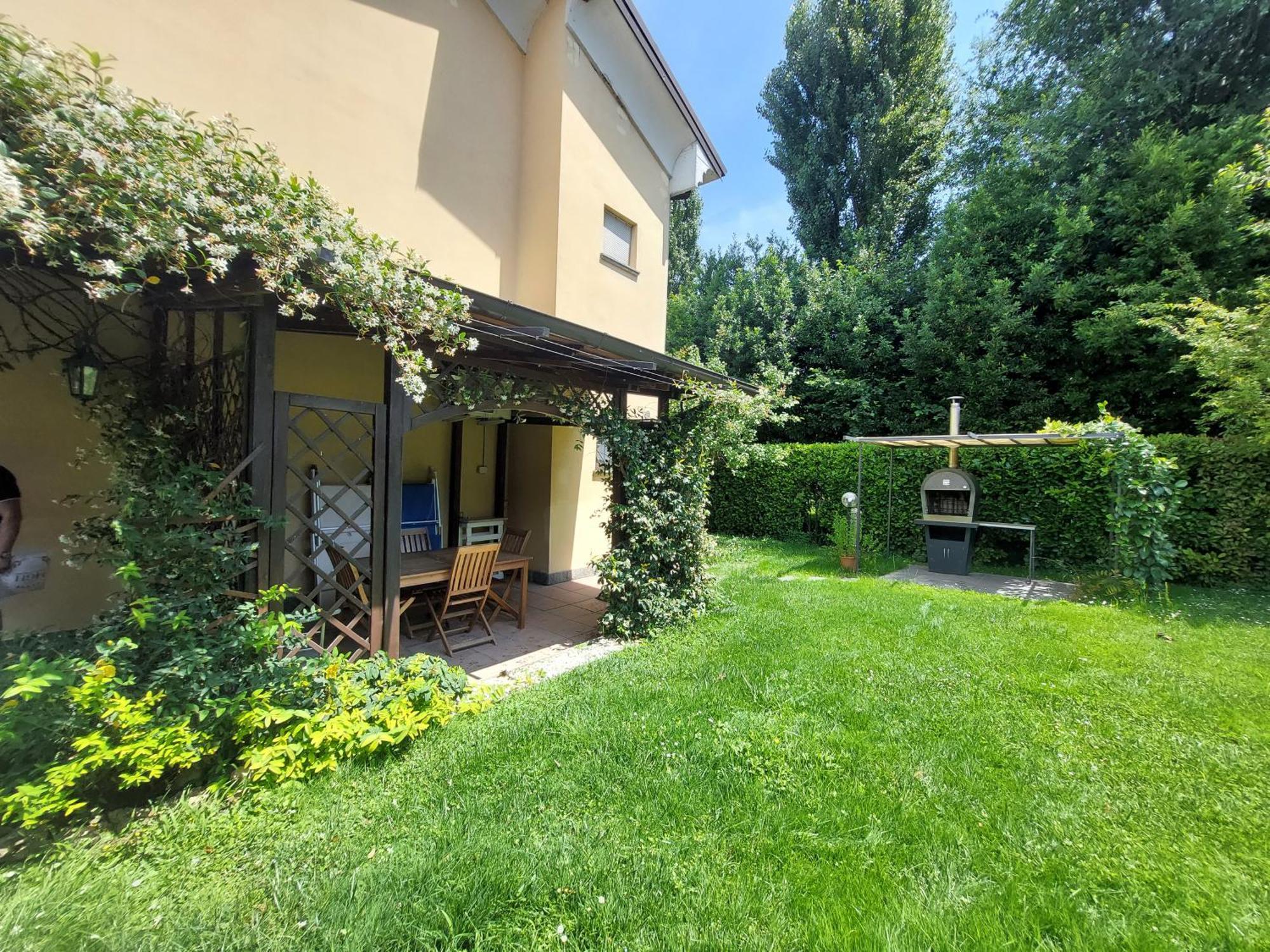 פסקיארה דל גארדה Bell'Italia Holiday Apartment Peschiera מראה חיצוני תמונה